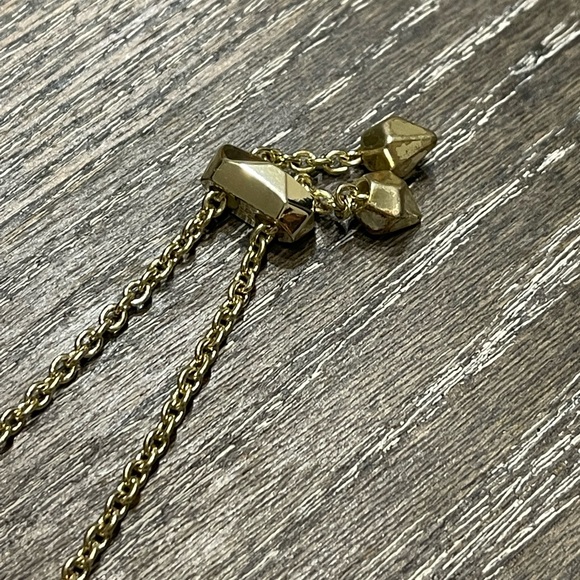 Kendra Scott Gold Bracelet With Light Pink Stone💕 - Picture 3 of 3